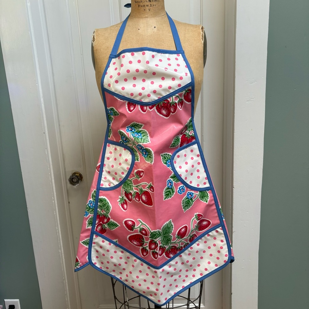Oilcloth Pink Strawberry Print Apron - Picture 2 of 6